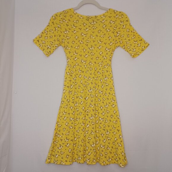 Women's PrettyLittleThing Yellow Floral Spring Mini Dress Size 4 - Picture 2 of 9